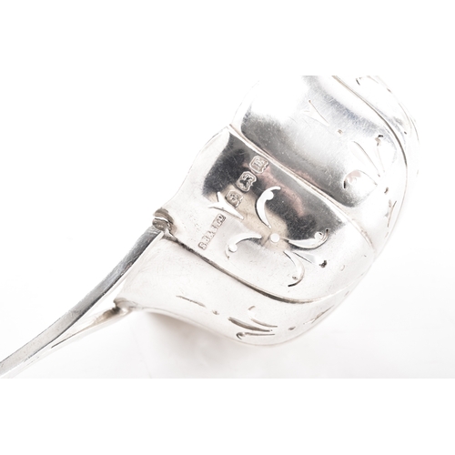 197 - A George V silver creamer hallmarked for Birmingham 1912 by T H Hazlewood & Co, 6.5 cm high, a G... 