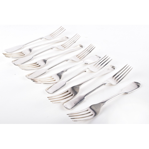 206 - A collection of silver dessert forks, including three George IV forks hallmarked for London 1829 by ... 