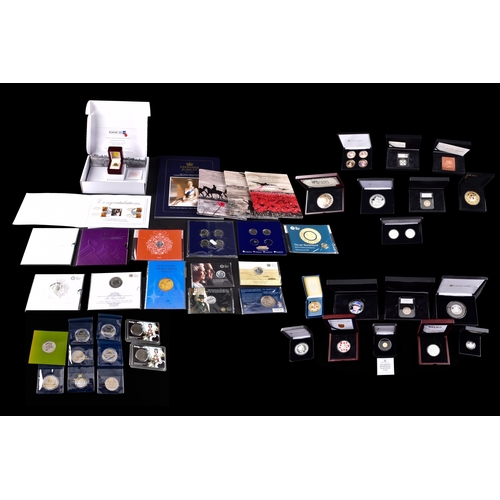 113 - A mixed collection of modern commemorative issues, including a cased Magna Carta 800th Anniversary s... 