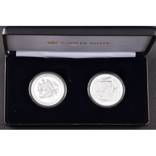 113 - A mixed collection of modern commemorative issues, including a cased Magna Carta 800th Anniversary s... 