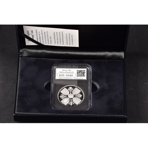 113 - A mixed collection of modern commemorative issues, including a cased Magna Carta 800th Anniversary s... 