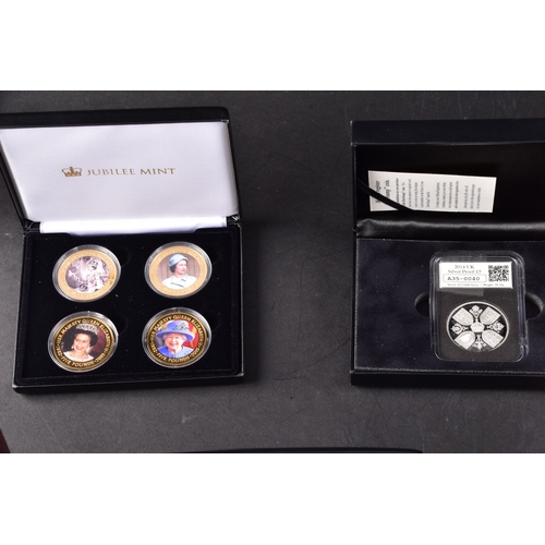 113 - A mixed collection of modern commemorative issues, including a cased Magna Carta 800th Anniversary s... 