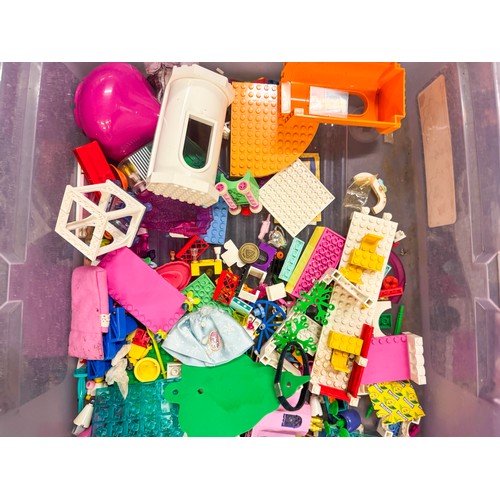 26 - A large collection of assorted LEGO pieces, including loose bricks, baseplates, figures, animals, bu... 