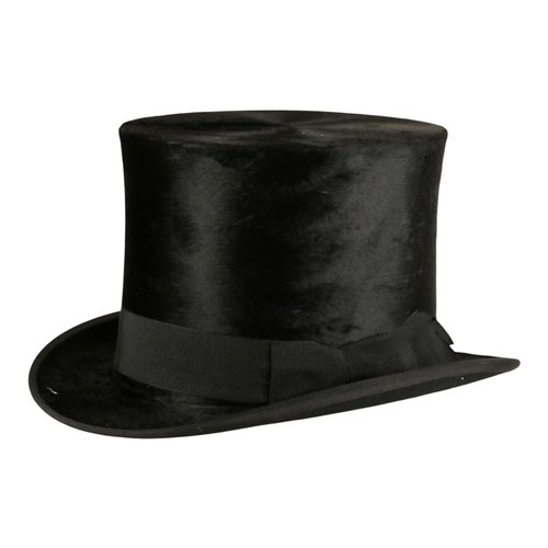 TOP HAT IN LEATHER CASE. LINCOLN BENNETT & CO SILK TOP HAT IN LEATHER ...