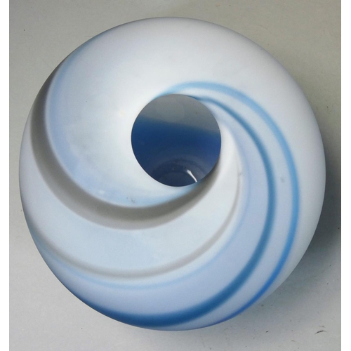 116 - Deborah Fladgate (b.1957), a globular glass vase with light blue swirl design, scratched signature t... 