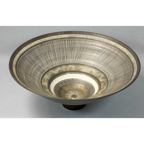 120 - Linda Forrest, (New Zealand, contemporary), a bronze glazed porcelain bowl, with sgraffito decoratio... 