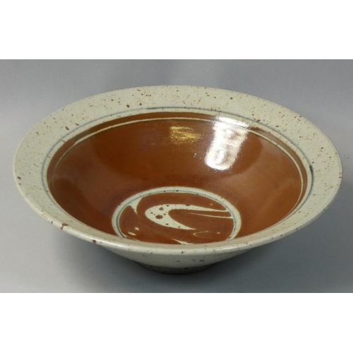 65 - Charles Bound (b.1939), a large abstract pattern stoneware bowl, on a speckled cream ground, diamete... 