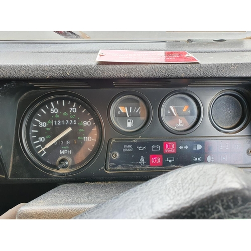 1010 - 1995 Land Rover Defender 110, 300 TDi, 2500cc. Registration number M305 FWR. Chassis number SALLDHAF... 