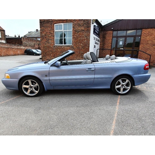 1004 - 2004 Volvo C70 T5GT, 2,319 cc. Registration number YH04 CYT. Chassis number YV1NC62K24J049465. Engin... 