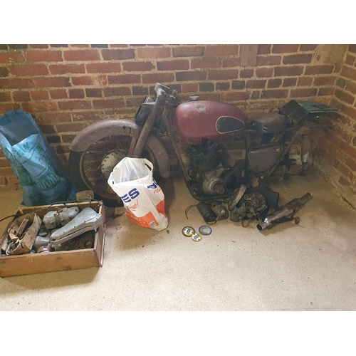 119 - 1954 Ariel Huntmaster, 650cc, project. Registration number 933 CMY. Frame number DU 1044 (see text).... 