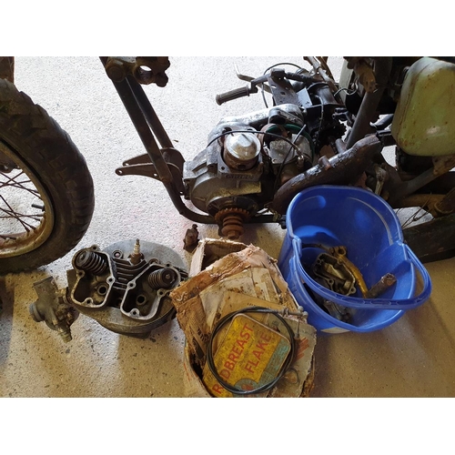 120 - 1957 Ariel Red Hunter, 497cc, project. Registration number WNN 952. Frame number APR 4789. Engine nu... 