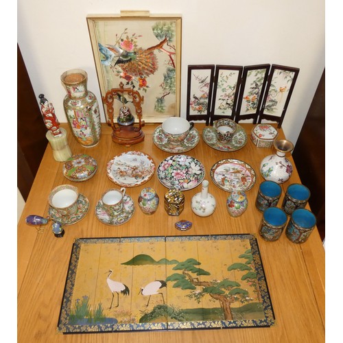 66 - Miscellaneous Chinese and Japanese wares including Cloisonne beakers, miniature painted porcelain fr... 