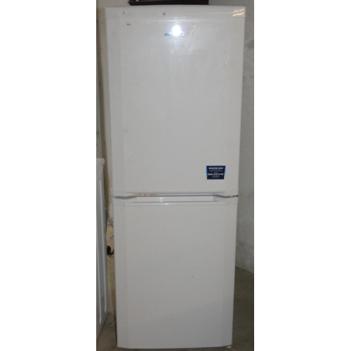 16 - A Beko fridge freezer combi.