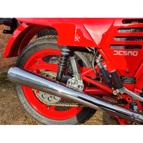 1048 - 1988 GV Ducati Classic Mike Hailwood Replica, 973 cc, Limited Edition 18/25. 8 push km only. Registr... 