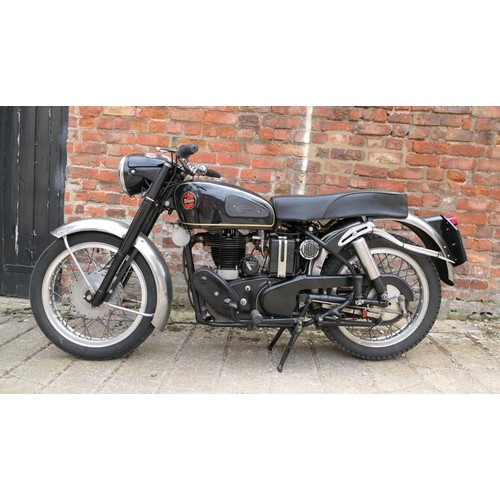 1060 - 1961 Velocette Viper, 350 cc. Registration number 2572 WY. Frame number RS 16569. Engine number VR 3... 