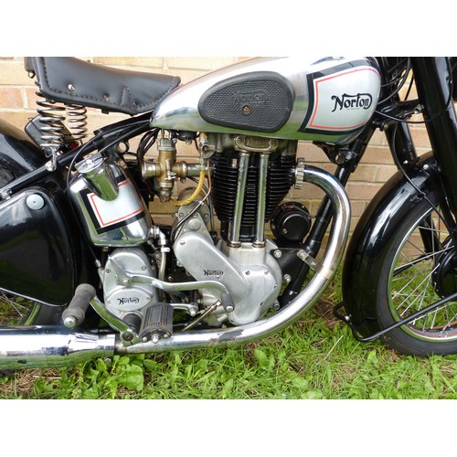 1061 - 1948 Norton ES2, 490 cc. Registration number GBM 240. Frame number (by seat N4 13081 by headstock 14... 