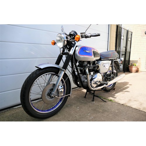 1063 - 1977 Triumph Bonneville Jubilee, 744 cc. Registration number WDX 940S. Frame number T140V CP 81632J.... 