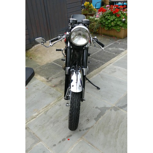 1065 - 1959 BSA Gold Star, Clubmans Trim, 500 cc. Registration number 322 KPD (non transferrable). Frame nu... 