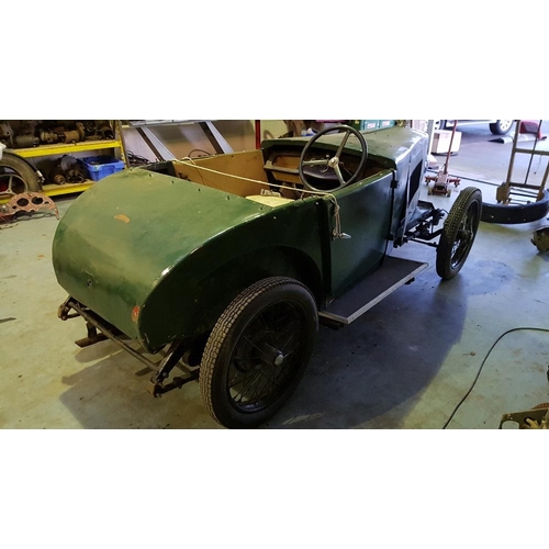 1002 - 1931 Morris Minor 885 cc. Registration number ESV 849. Chassis number SV2553. Engine number 15549, 3... 