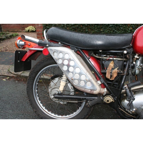 1071 - 1972 BSA B50SS Gold Star, 499 cc. Registration number RDT 159L. Frame number HE14680. Engine number ... 