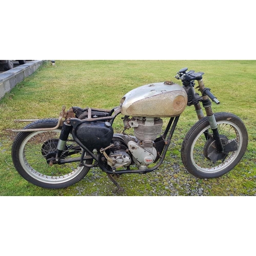 1072 - c.1955/60 BSA Gold Star, Project, 349 cc. Registration number not registered. Frame number CB32 1014... 