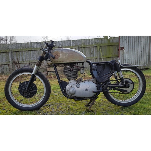 1072 - c.1955/60 BSA Gold Star, Project, 349 cc. Registration number not registered. Frame number CB32 1014... 