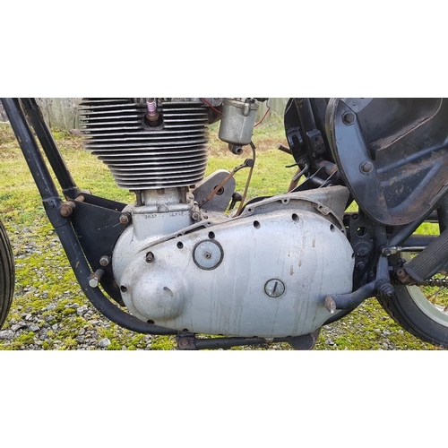 1072 - c.1955/60 BSA Gold Star, Project, 349 cc. Registration number not registered. Frame number CB32 1014... 