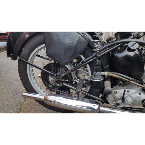 1079 - 1952 Triumph 6T Thunderbird, 650 cc. Registration number NSV 334. Frame number 62933R. Engine number... 