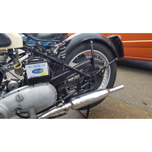 1079 - 1952 Triumph 6T Thunderbird, 650 cc. Registration number NSV 334. Frame number 62933R. Engine number... 