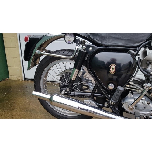 1084 - 1960 BSA Gold Star, Clubman Trim, 500 cc. Registration number 152 MTD. Frame number CB32 9423. Engin... 