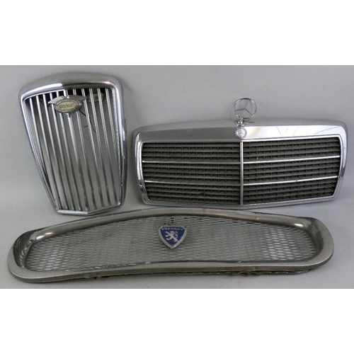 110 - *A Mercedes Benz grill, a Wolsey grill and a Peugeot grill (3).