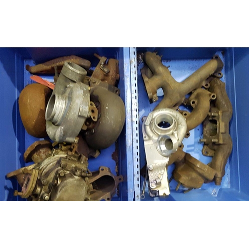 135 - Various turbo spares.