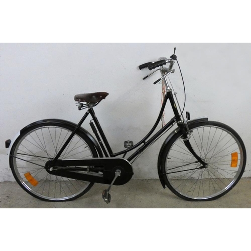 37 - A Pashley Princess ladies bicycle, frame number 88994, c.1980, with three speed SACHS torpedo gear c... 