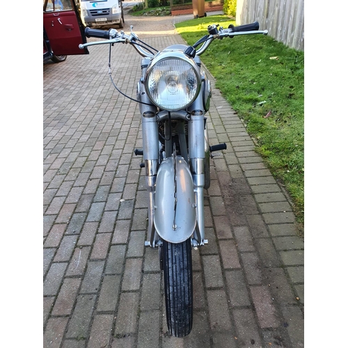 1039 - 1959 Norton Dominator 88, 497 cc. Registration number 760 LRA (non transferrable). Frame number 122 ... 