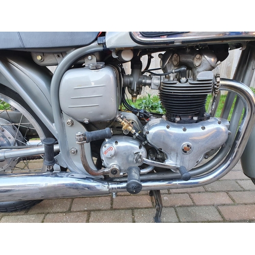 1039 - 1959 Norton Dominator 88, 497 cc. Registration number 760 LRA (non transferrable). Frame number 122 ... 