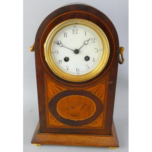 255 - An Edwardian mahogany and boxwood inlaid mantle clock, white enamel dial with Roman numerals, brass ... 