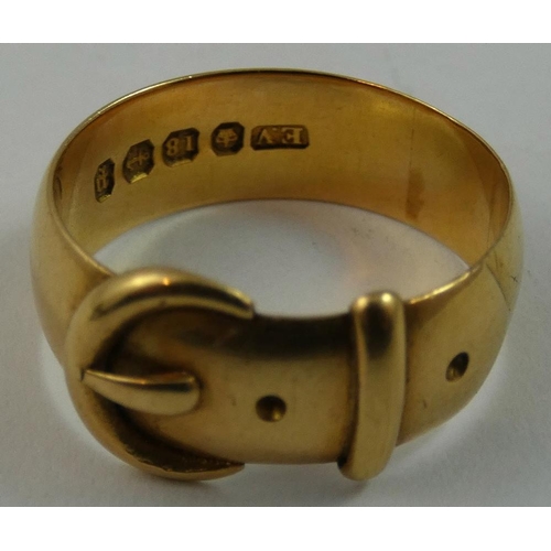 89 - A Victorian 18ct gold buckle ring, Birmingham 1890, weight 7 g, size R.