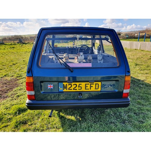 1012 - 1995 Reliant Robin LX, 848 cc. Registration number M225 EFD. Chassis number SCD1625E3PM060812. Engin... 