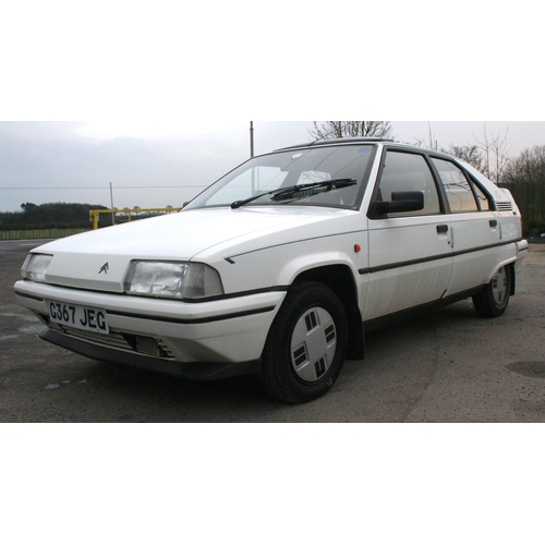 1004 - 1989 Citroen BX 16RS Pilot, 1580 cc. Registration number G367 JEG. Chassis number VF 7XBXB0050XB2770... 