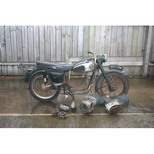 1027 - 1958 Velocette Valiant, project, 192 cc. Registration number 907 NW. Frame number 1542/33. Engine nu... 