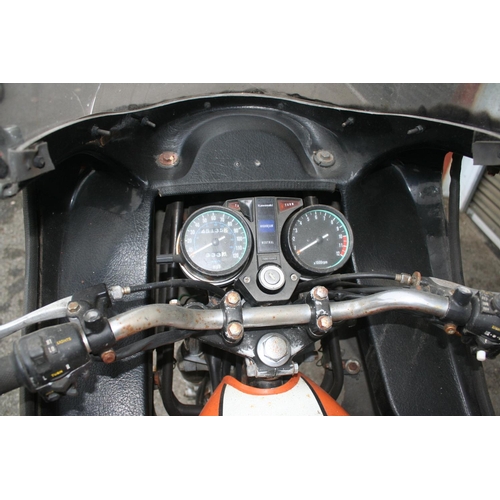 1034 - 1982 Kawasaki KZ250, 248 cc. Registration number VRY 956X. Frame number KZ250B-001698. Engine Number... 