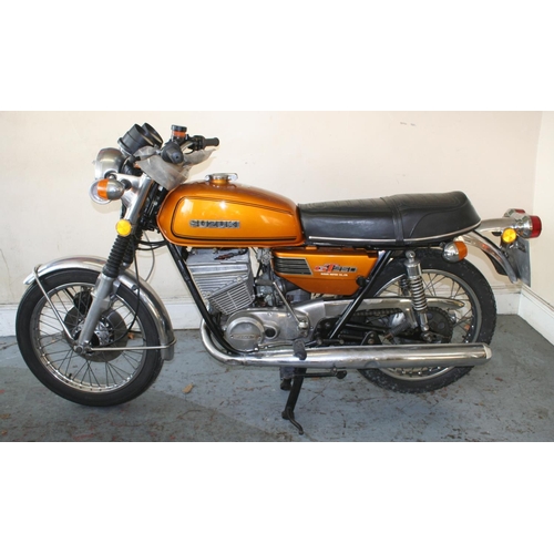 1039 - 1975 Suzuki GT 250, 247 cc. Registration number LVU 278P. Frame number 63081. Engine number 64425. S... 