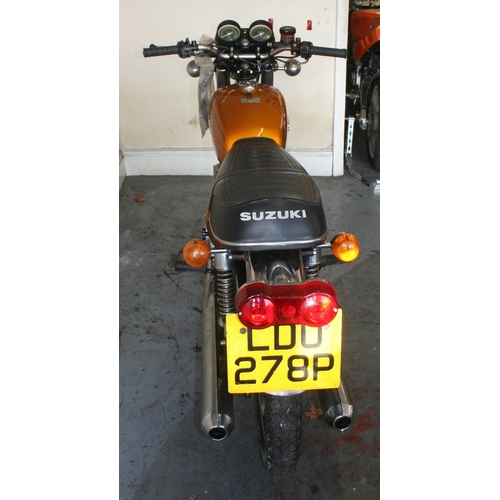 1039 - 1975 Suzuki GT 250, 247 cc. Registration number LVU 278P. Frame number 63081. Engine number 64425. S... 