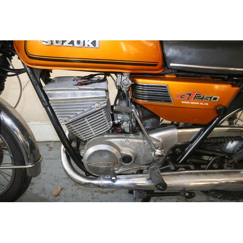 1039 - 1975 Suzuki GT 250, 247 cc. Registration number LVU 278P. Frame number 63081. Engine number 64425. S... 