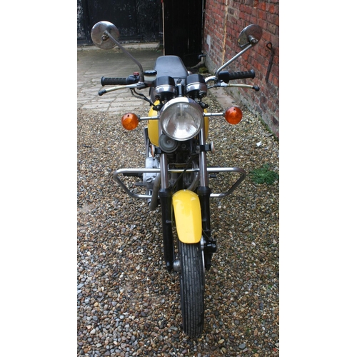 1040 - 1977 Honda 250T, 249 cc. Registration number ACX 535R. Frame number CJ250T-2013121. Engine number CJ... 