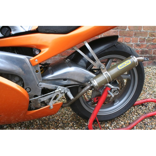 1041 - c. 2000 Aprilia RS125, 124.8 cc. Registration number not road registered. Frame number ZD4MPB000YS00... 