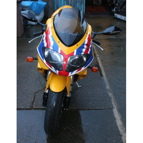 1044 - 2005 Triumph Daytona 955i, 955 cc. Registration number PX05 CWK. Frame number SMTTE536VR5220996. Eng... 