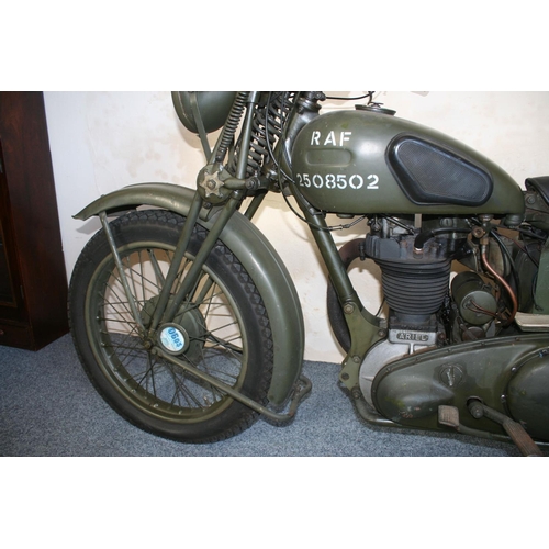 1046 - c. 1943/45 Ariel W/NG, 350 cc. Registration number UAT 376. Frame number XG 56238. Engine number BH ... 