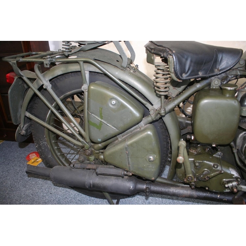 1046 - c. 1943/45 Ariel W/NG, 350 cc. Registration number UAT 376. Frame number XG 56238. Engine number BH ... 