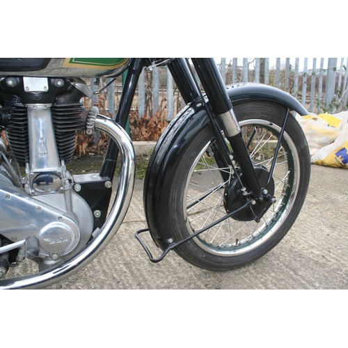 1047 - 1951 BSA B31, 350 cc. Registration number Unregistered. Frame number ZB31 16316. Engine number ZB31 ... 